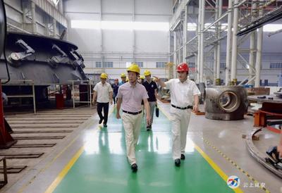咸安区领导带队赴天津百利机械装备集团考察招商 推动两地重型装备制造业合作发展